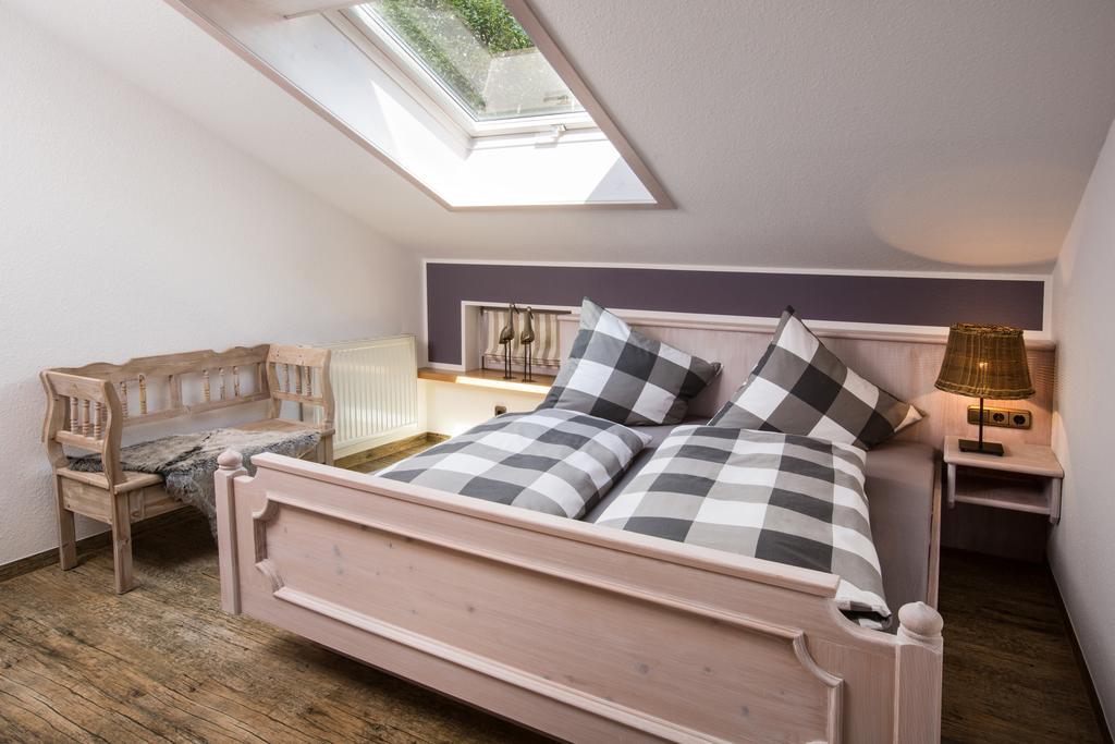 Der Landhof Apartman Oberstdorf Szoba fotó