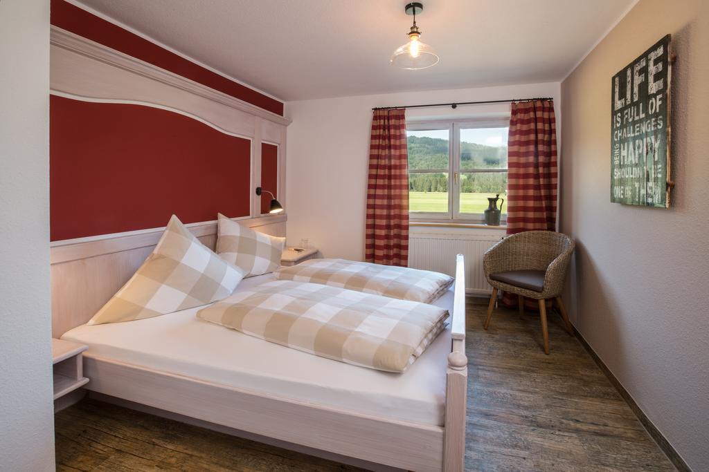 Der Landhof Apartman Oberstdorf Szoba fotó